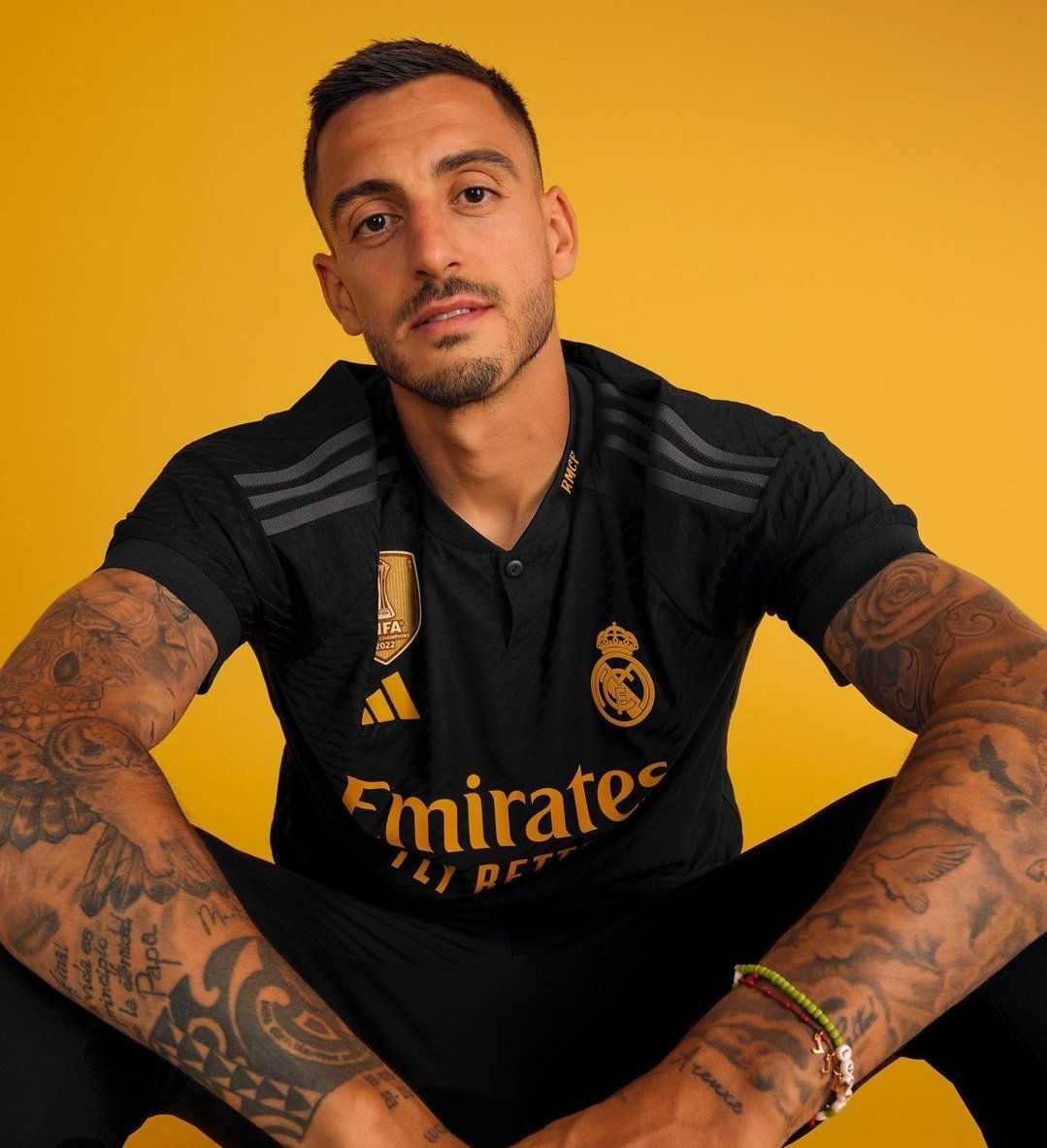 Las calles nunca olvidaran la temporada del 9 del pueblo y de la clase obrera, llego aquí de tapado y acabo siendo determinante para ganar la Champions, honor y honor.

Mucha suerte <a href="/JoseluMato9/">Joselu Mato</a>, te queremos.