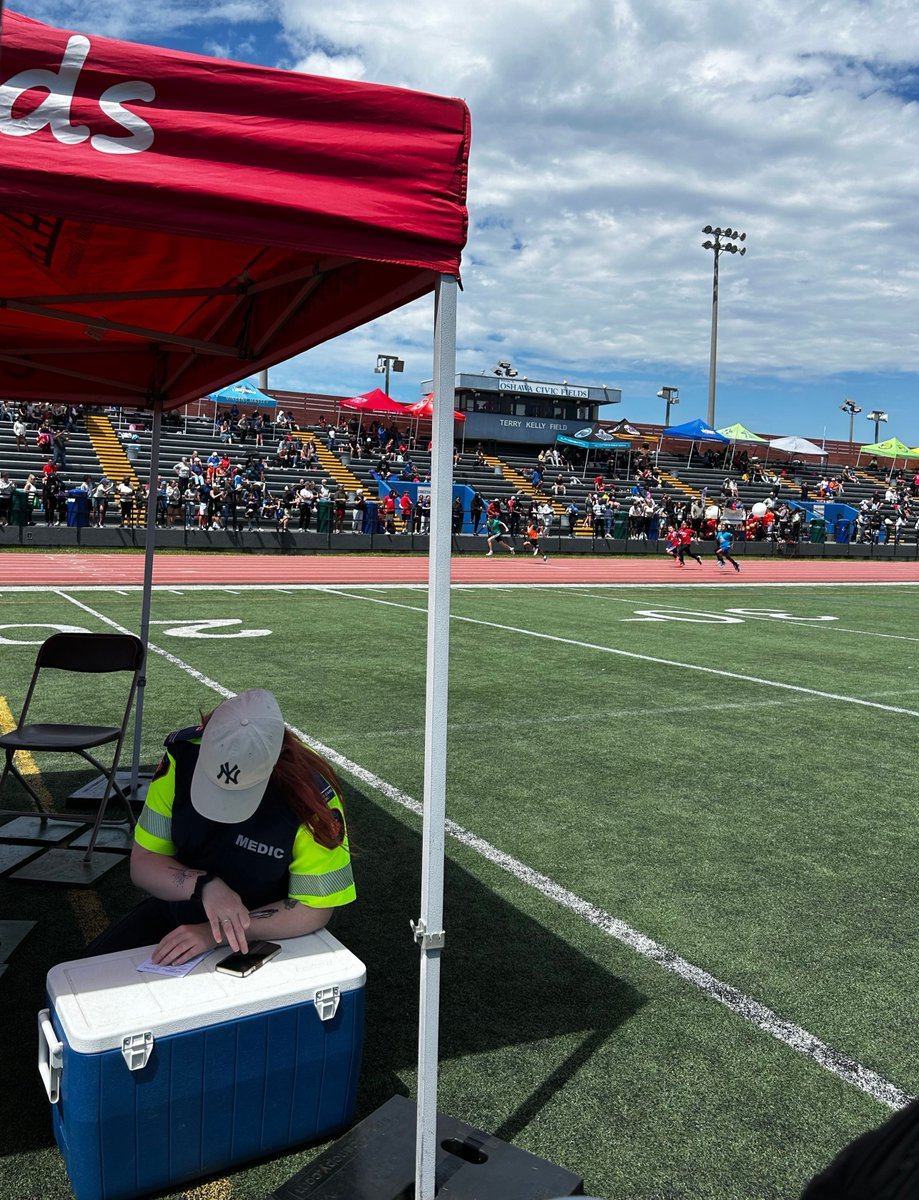 We had the privilege of being the on-site medical team for the @ddsbschools #TrackandField events this year. It was a fantastic series of events, and our team had a great time being part of them.

#DurhamRegion #Medics #MedicalStaff #Oshawa #FutureLeaders #DDSB