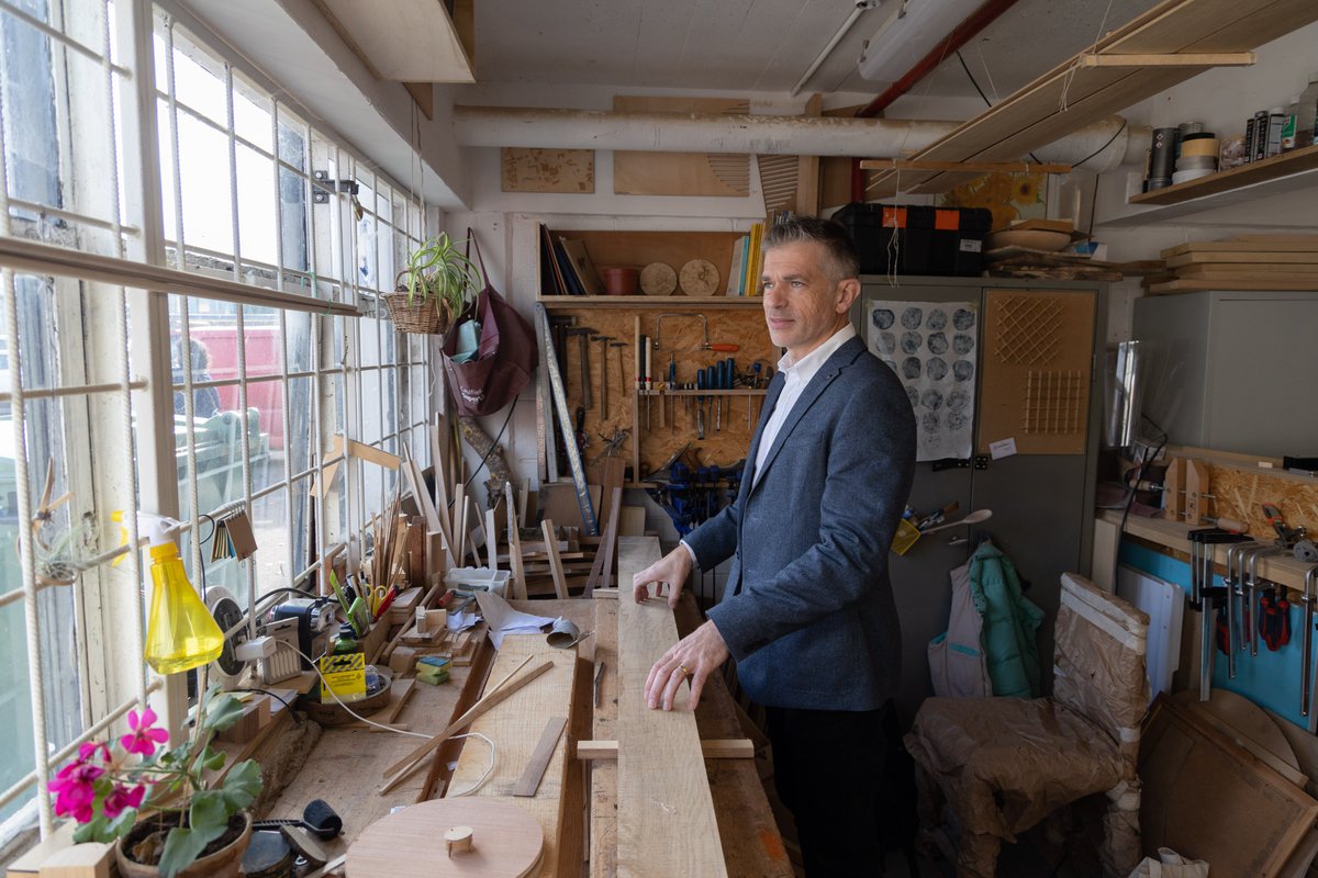 Benchspace Cork (@benchspacecork) on Twitter photo Our Founder & Chair, Fergus Somers, completed a postgraduate in Sustainability in Enterprise from <a href="/UCC/">UCC Ireland</a>. We're about coming together, pooling resources & fostering creative entrepreneurship. W/ Fergus' sustainability insights we’re more committed to a greener, innovative future🌱 Our Founder & Chair, Fergus Somers, completed a postgraduate in Sustainability in Enterprise from <a href="/UCC/">UCC Ireland</a>. We're about coming together, pooling resources & fostering creative entrepreneurship. W/ Fergus' sustainability insights we’re more committed to a greener, innovative future🌱