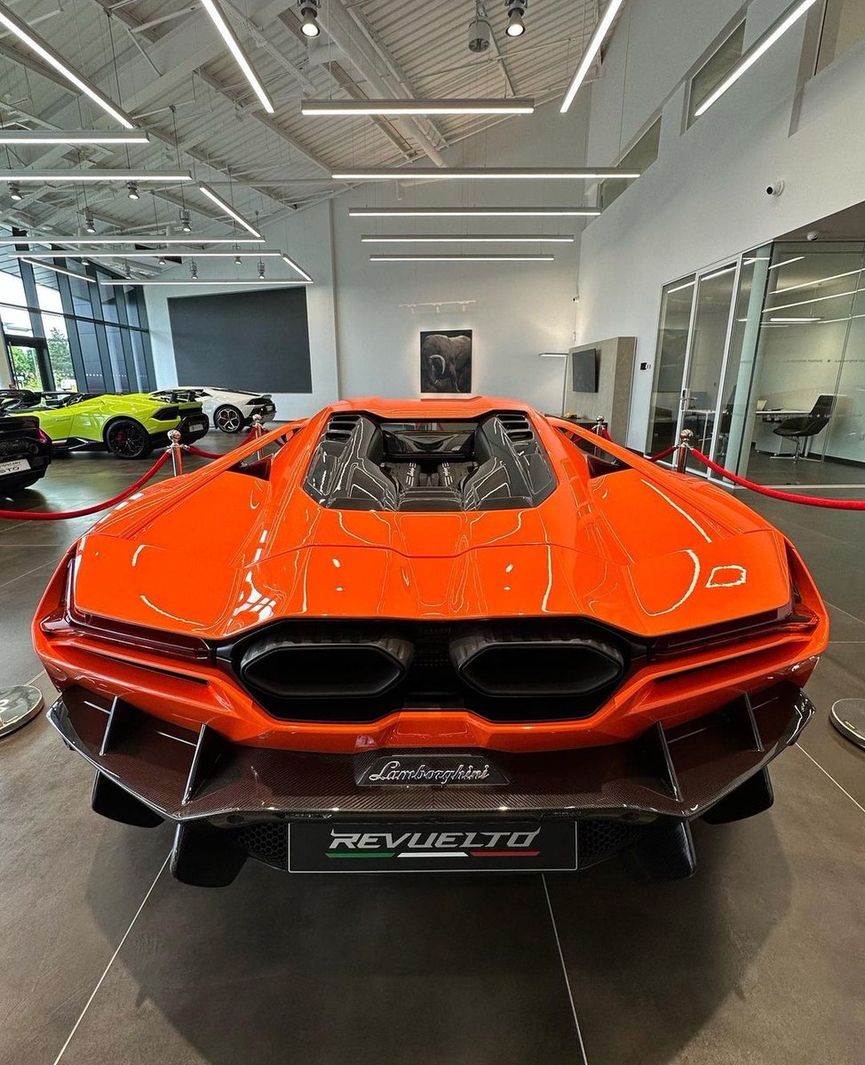 Lamborghini Revuelto 🔥