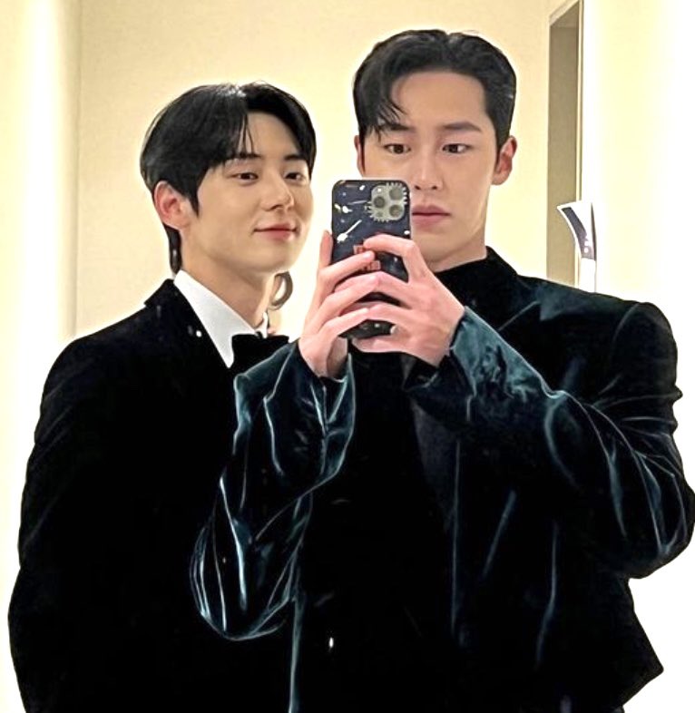 avmelias's tweet photo. 2022 &amp; 2024 JAEWOOK MINHYUN 😭😭 https://t.co/aFFXN6xwZY