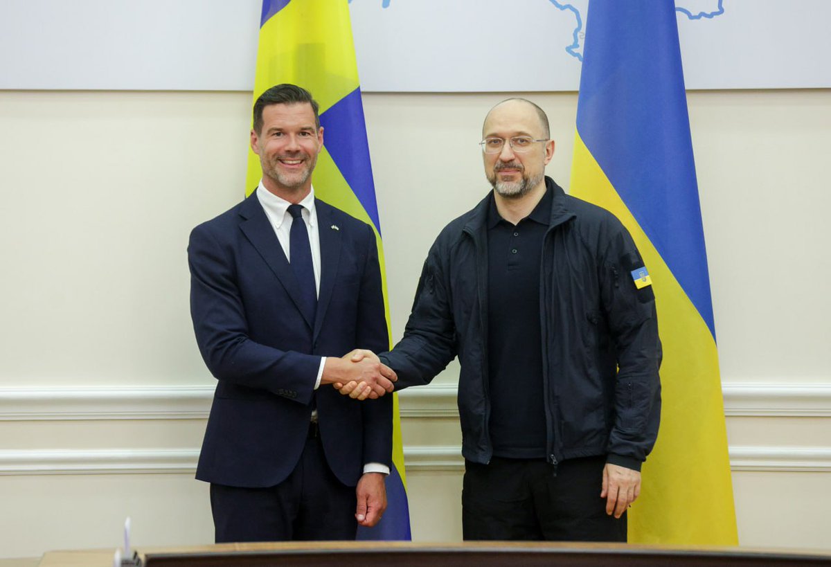 Sweden is interested in increasing its investments in Ukraine. We spoke about this with 🇸🇪 Minister for International Development Cooperation and Foreign Trade <a href="/JohanForssell/">Johan Forssell</a> and representatives of Swedish companies. Business Sweden, an organisation that helps Swedish companies