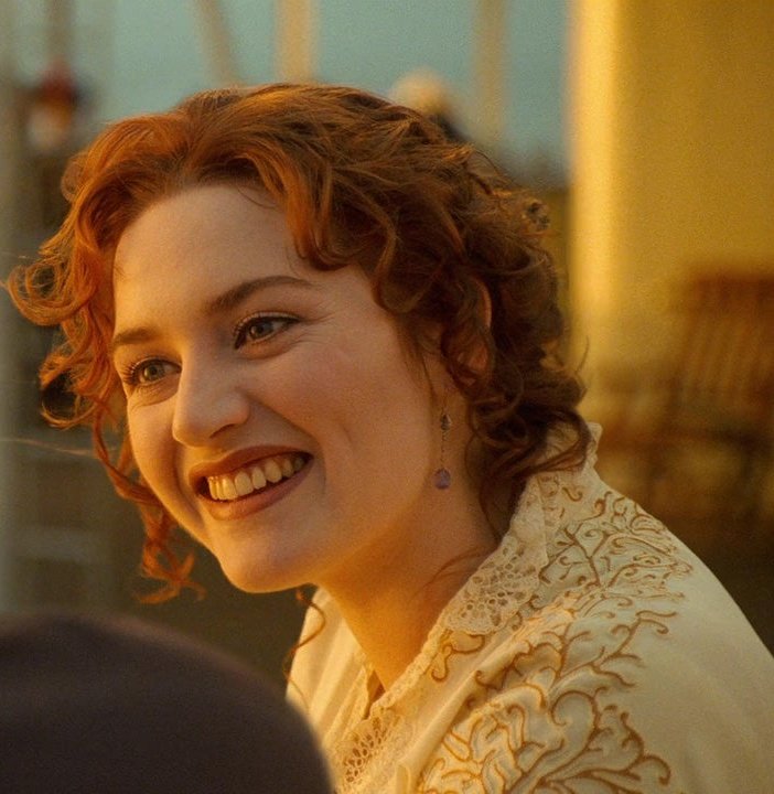 Reach09FS06's tweet image. ファンタジースプリングスホテルのタペストリーがタイタニックのローズそのものでローズの髪飾りも蝶とか昆虫系でホテルも似た感じ！
もしかしてダッチェス(貴婦人)の正体ってローズ？！
#ディズニー
#ファンタジースプリングス
#FSH
tokyodisneyresort.jp/special/fantas…