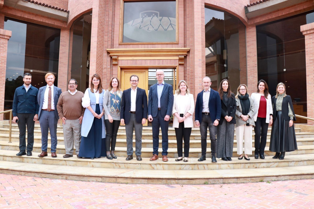 The #IB IberoAmerica Conference in Bogotá, Colombia, brought together educational leaders,  teachers, and the wider IB community.  Conversations focused on the future of education, implementation of  technology and well-being. Learn more: buff.ly/3VOgajg