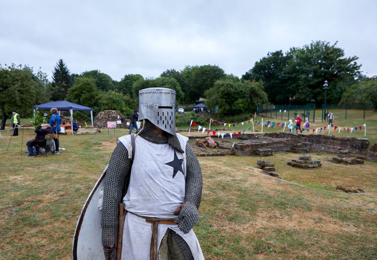 This Saturday 29th June! The Medieval Day at Weoley Castle ruins will feature re-enactors, battle displays, storytelling, guided tours, Warhammer activities and much more! £3 per person, pre-booking essential. birminghammuseums.org.uk/events/medieva…
