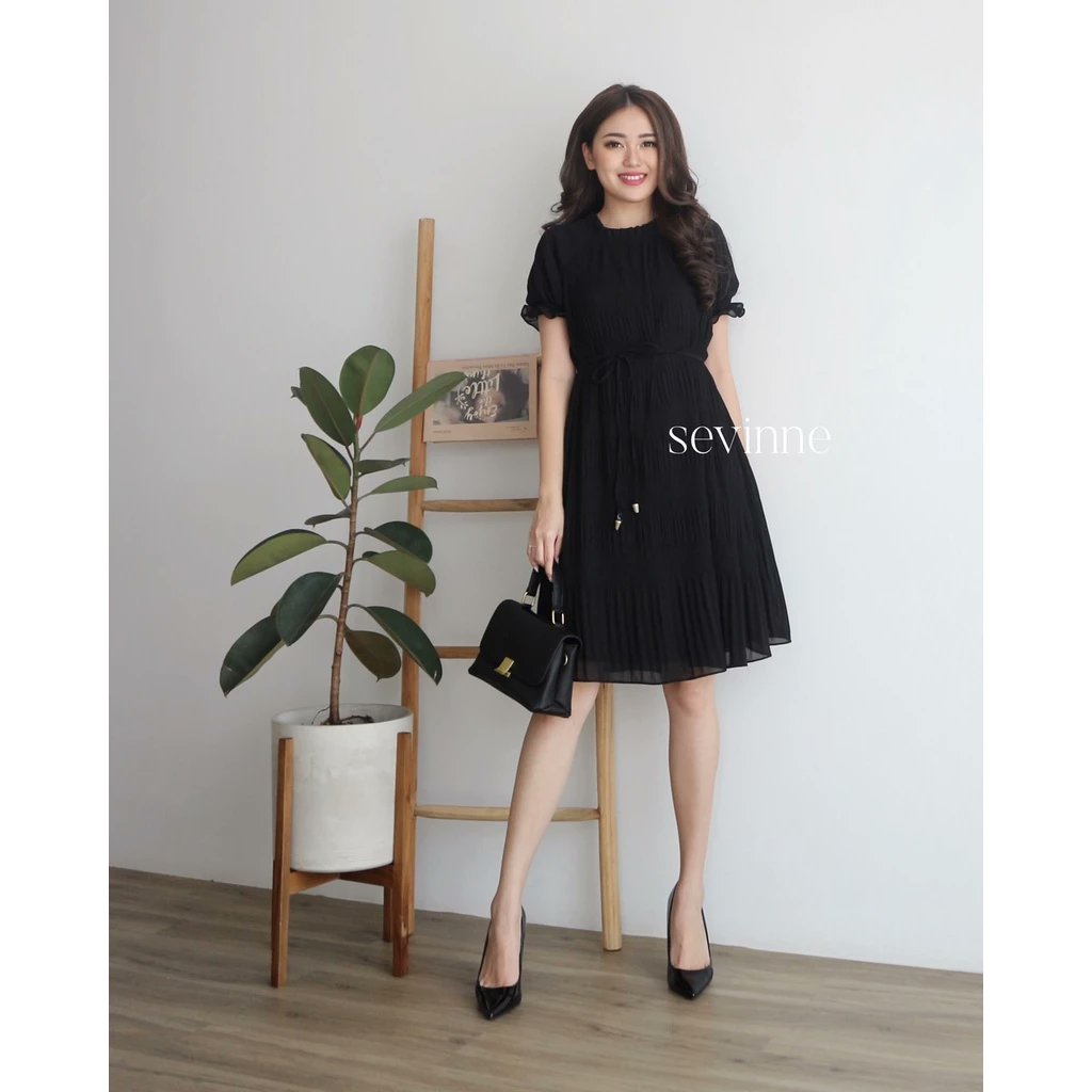 cutethingsss0's tweet photo. 7. Sevinneclothing - Caroline Dress
https://t.co/66IJX4nE5b https://t.co/cfTvuVfM61
