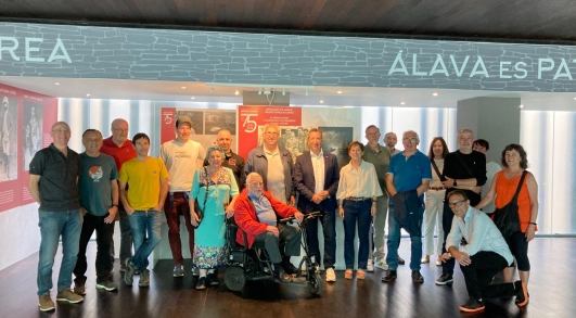 iaarqueologia's tweet photo. ¡No os perdáis la exposición temporal “La Arqueología y la Sociedad Excursionista Manuel Iradier” del Museo de Arqueología de Álava #Bibat!
🗓️ Desde el 7 junio al 31 de julio de 2024
ℹ️ Más información: https://t.co/k9pwMCTx5O https://t.co/cq2uh65J62