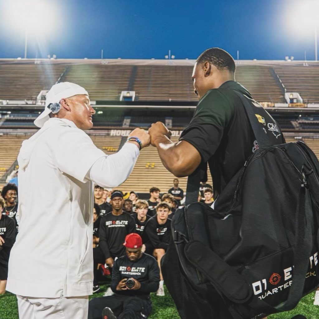 Earned not given. Your 2024 601 Elite Quarterback Top Gun Overall MVP &amp; long toss challenge winner, <a href="/DeuceKnight/">Deuce Knight</a>🎯