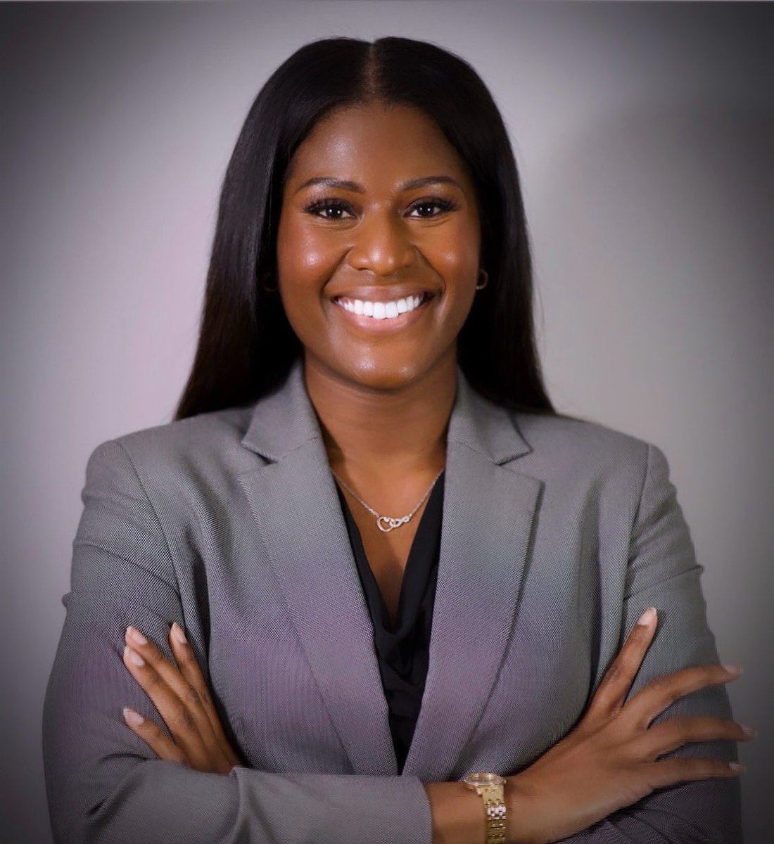 CubyTakara's tweet image. Hi #MedTwitter, I'm Takara, a DO/MS student applying to #neurosurgery for #Match2025 ✨ 

Passionate about diversity, equitable healthcare access, and medical education.

I also enjoy being the cool aunt and networking with fellow students and mentees. 🫶🏾❤️ 

Let's connect!…