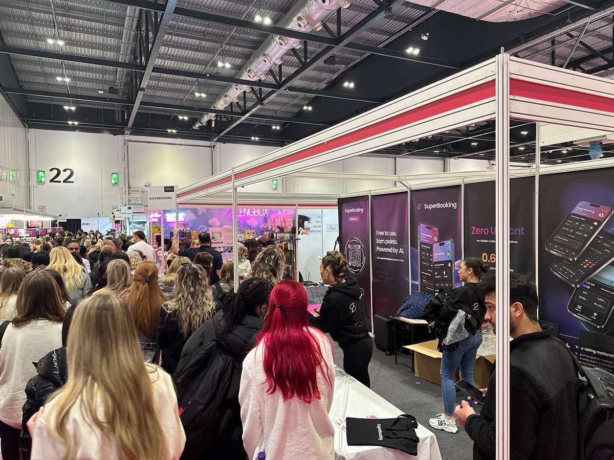 Why We Started in the UK: 
🇬🇧 The UK presents a blue ocean opportunity with no clear market leader and strong distribution channels. 🌍 This allows us to build momentum before expanding to the USA and Korea. Our vision is to eventually go worldwide. 

[4/10]