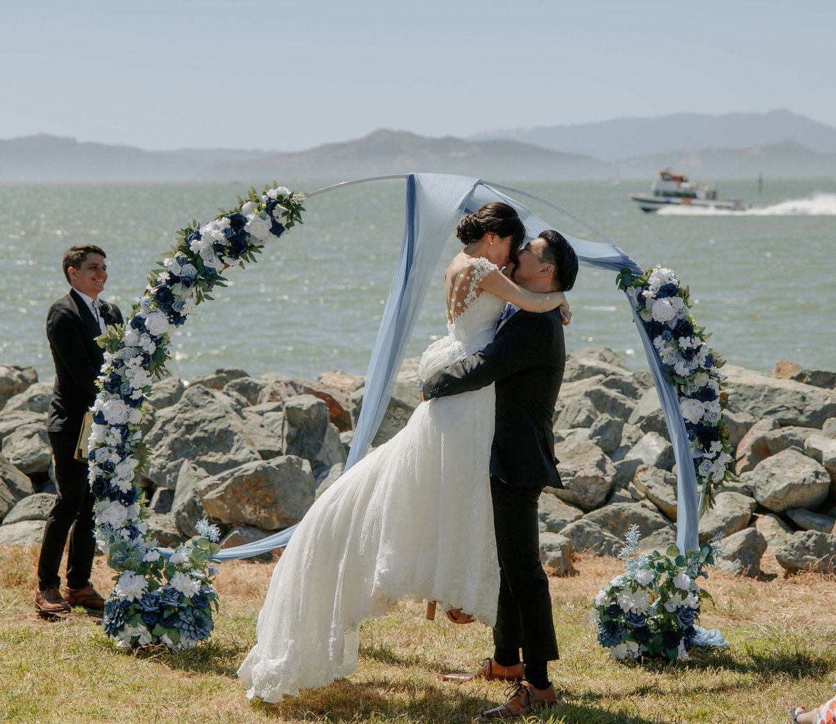 Alexander tweet media