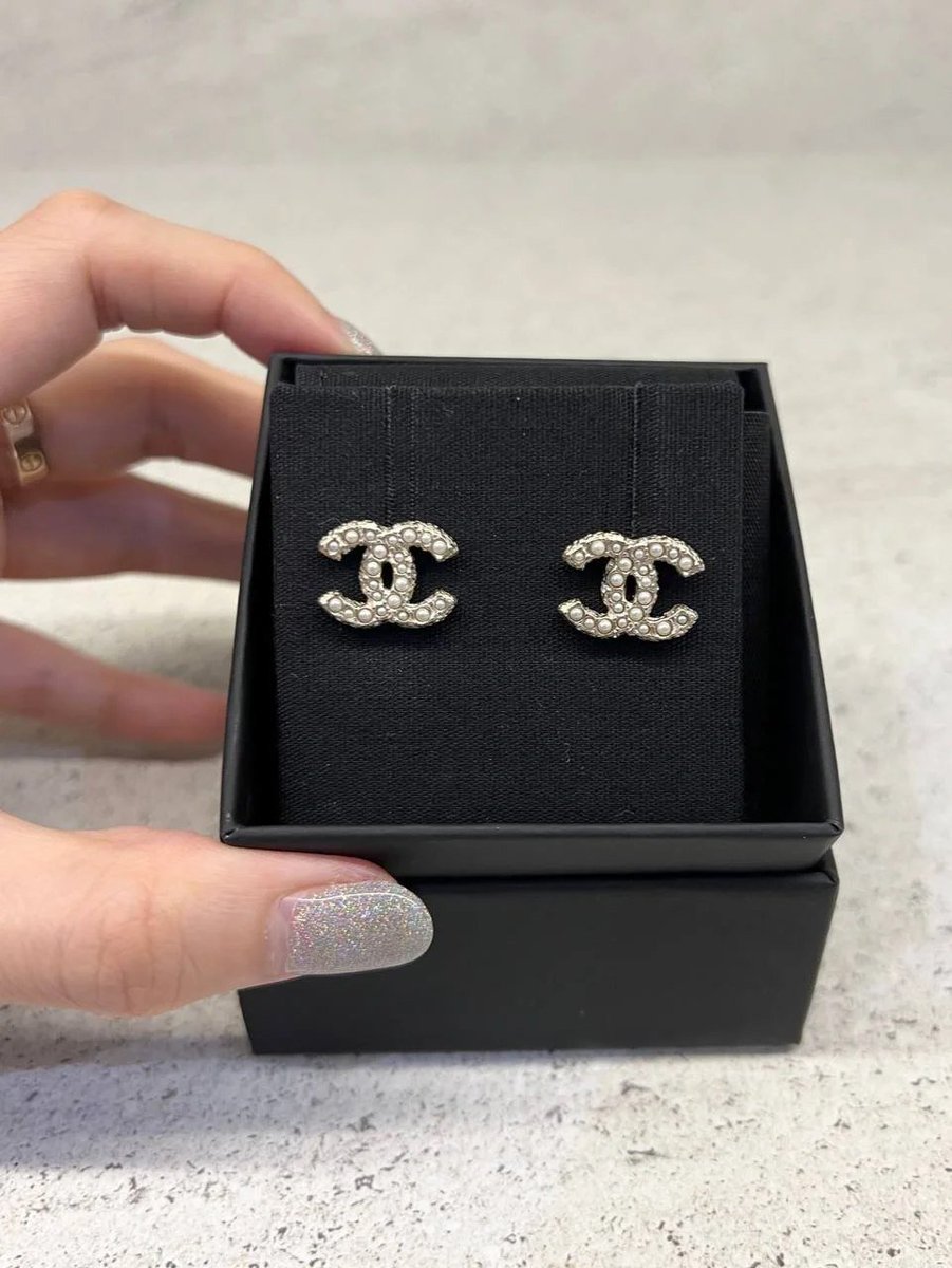 I bought a Chanel earrings watch as a present for my mother