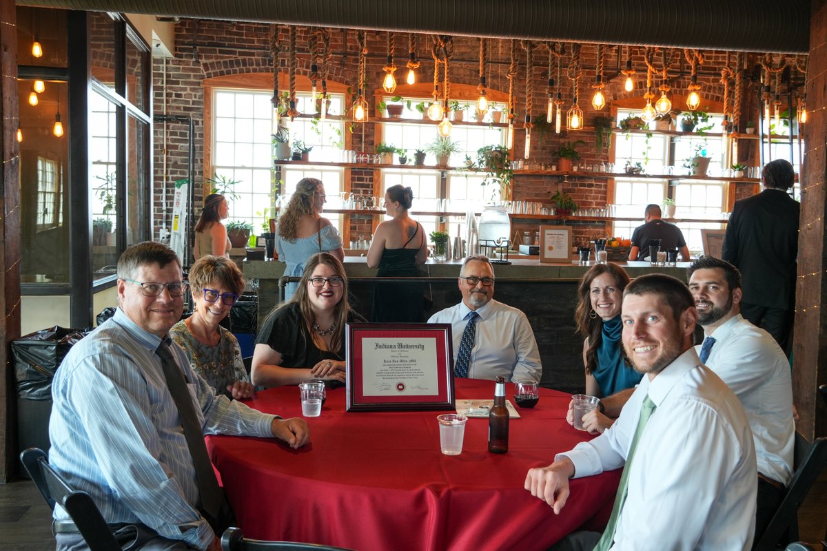 IU_Surgery's tweet image. We had a great time celebrating our graduating General Surgery Chief Residents last Friday!🎉

We are so proud of their hard work and dedication and we wish them nothing but the best as they move forward in their surgical careers.🙌

#IUSurgery #IUGeneralSurgery…