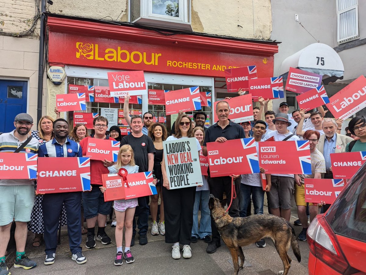 HowcroftJoanne's tweet image. 🌹🌹🌹🌹🌹🌹🌹🌹Team labour winning in
Rochester and Strood 🌹🌹🌹🌹🌹🌹🌹🌹