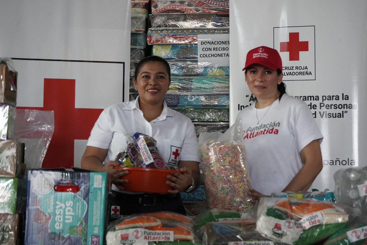 CruzRojaSal's tweet photo. Otros 21 paquetes alimenticios serán distribuidos también al Colectivo de personas con discapacidad visual en San Miguel, esto, gracias al apoyo de Fundación Atlantida @SabiosYExpertos https://t.co/BNtGgtD0Bl