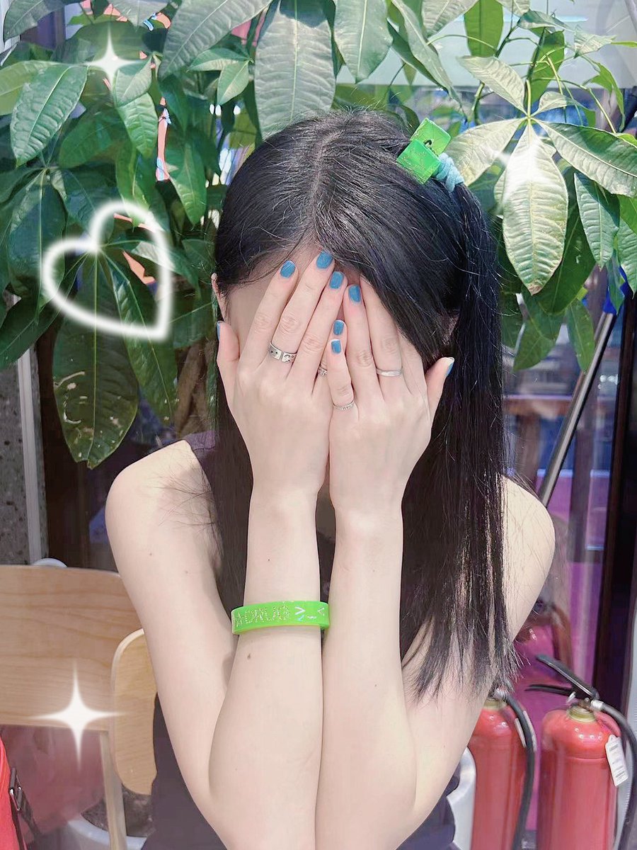 QQ03070's tweet photo. 今天很开心 希望永远开心…milady https://t.co/caYFW3xoCA