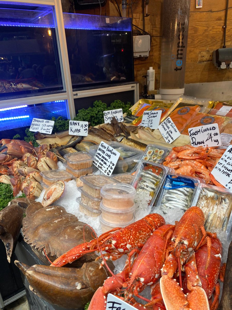 aniyahgunter's tweet photo. After work today, I went to Borough Market, one of the must-visit places in London, located near Tower Bridge. It's a great place to enjoy the free fun of the city. Fruits, seafood, cheese bread olive oil There are all kinds of snacks like paella and desserts.
#LondonLife https://t.co/Ia8y8TWySh