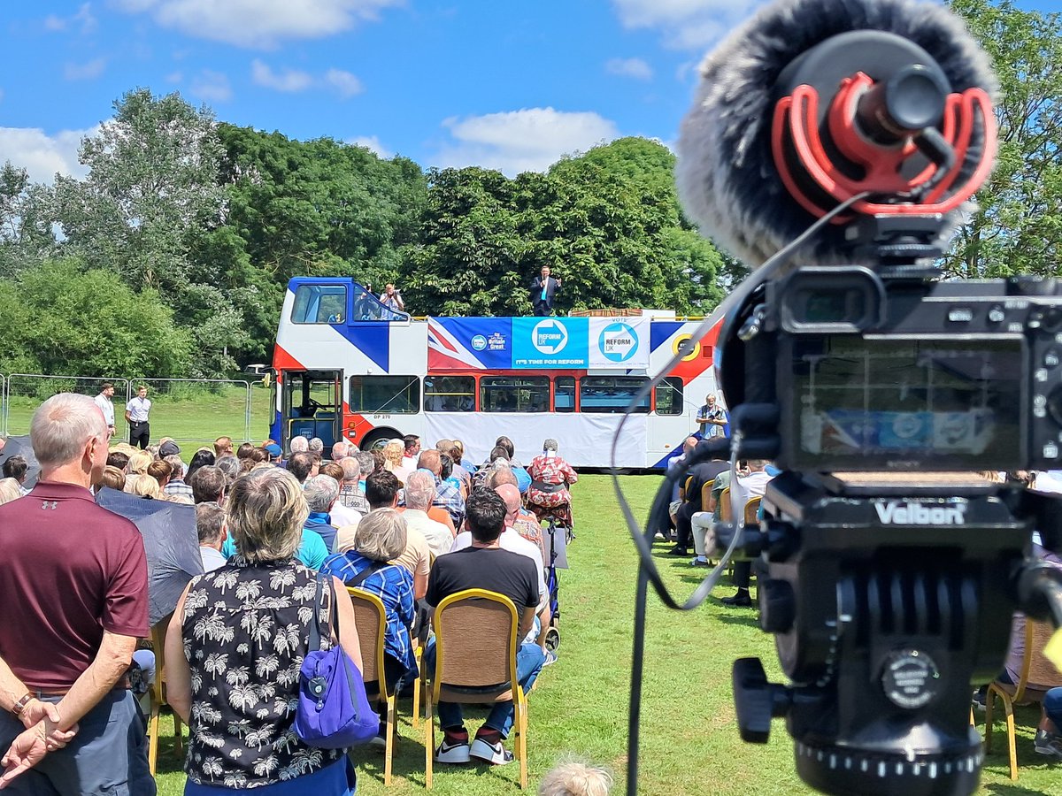 Henry Luck (@henryluck5) on Twitter photo It was an amazing opportunity to be on the front lines of political journalism with <a href="/LeaderSaxe/">Ollie Leader</a> and <a href="/KMTV_Kent/">KMTV</a> to report on the <a href="/reformparty_uk/">Reform UK</a> battle bus just outside of Maidstone.
#generalelections2024 It was an amazing opportunity to be on the front lines of political journalism with <a href="/LeaderSaxe/">Ollie Leader</a> and <a href="/KMTV_Kent/">KMTV</a> to report on the <a href="/reformparty_uk/">Reform UK</a> battle bus just outside of Maidstone.
#generalelections2024