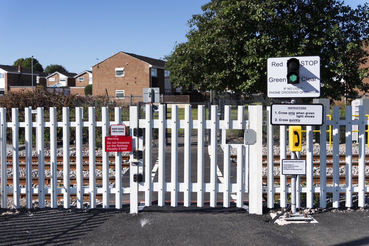 With the closure of Bedlington North signal box and the resignalling of the Northumberland line ready for passenger services this summer, the nearby foot crossing has been upgraded to a Red and Green warning light crossing and phone line linked to Tyneside ROC’s Ashington Panel.