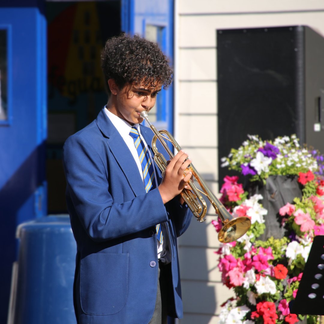 NormanhurstSch's tweet photo. Last week we held our annual Summer Music Concert, and the weather was on our side! 

The show was spectacular, featuring a wide variety of solo and group acts from different year groups. 

What a wonderful evening! 🌟

#NormanhurstSchool #Chingford #OakTreeSchools https://t.co/wu2gE8O8mq