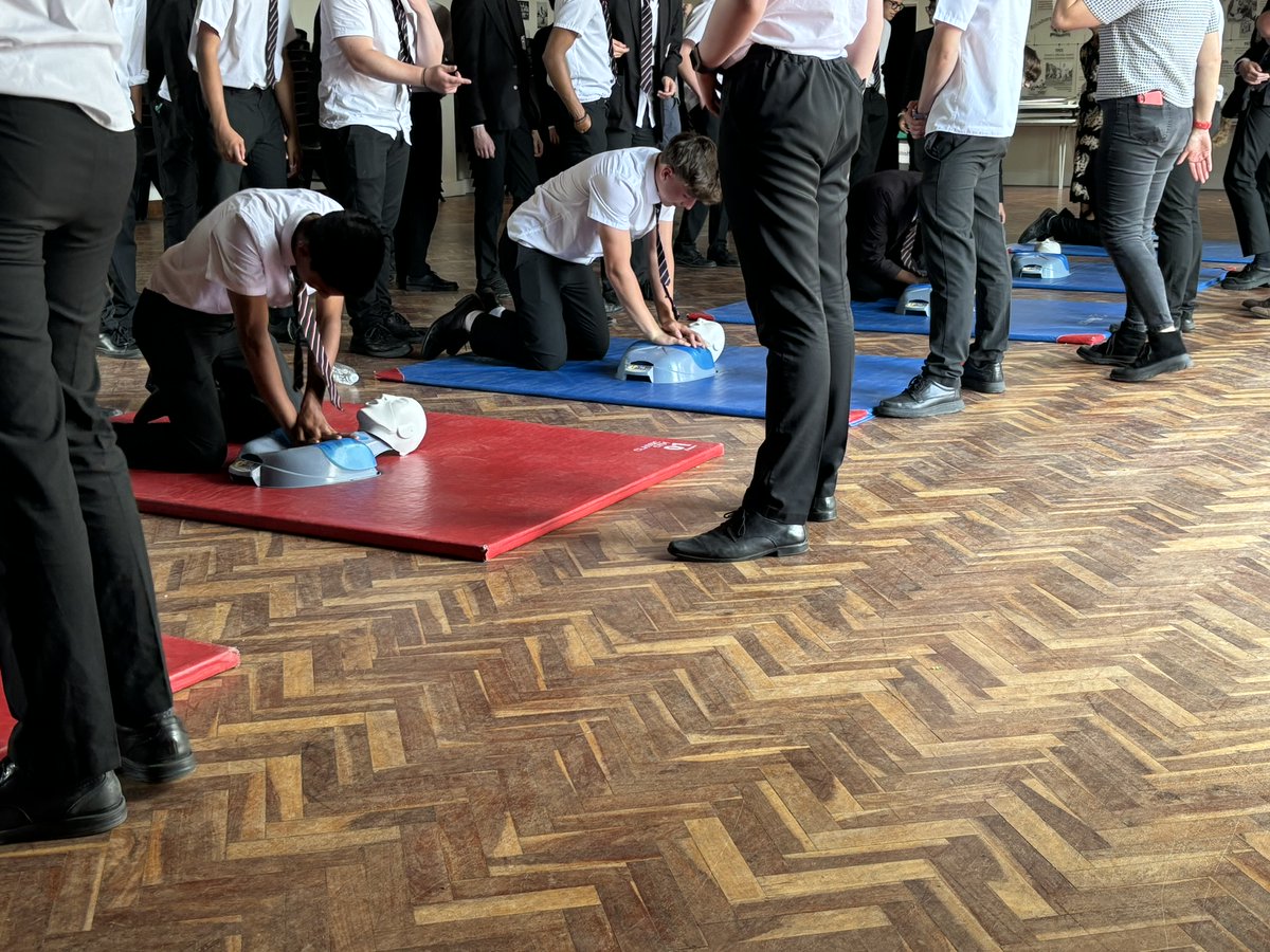 💡Day 1 of Year 10 Activity Week💡

On today's programme is a #PSHE Enrichment Day, our Year 10's are hearing from guest speakers on a wide variety of topics that affect young people.

Thank you to all visitors and teachers who have made this day possible.

<a href="/AGSEnrichment/">AGSEnrichment</a>
