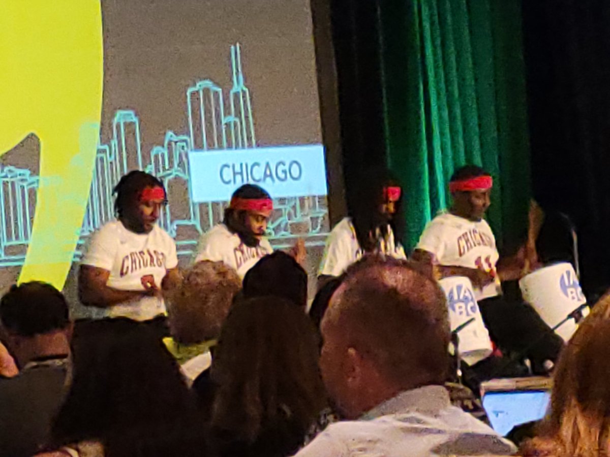 Getting the party started at #iabc24