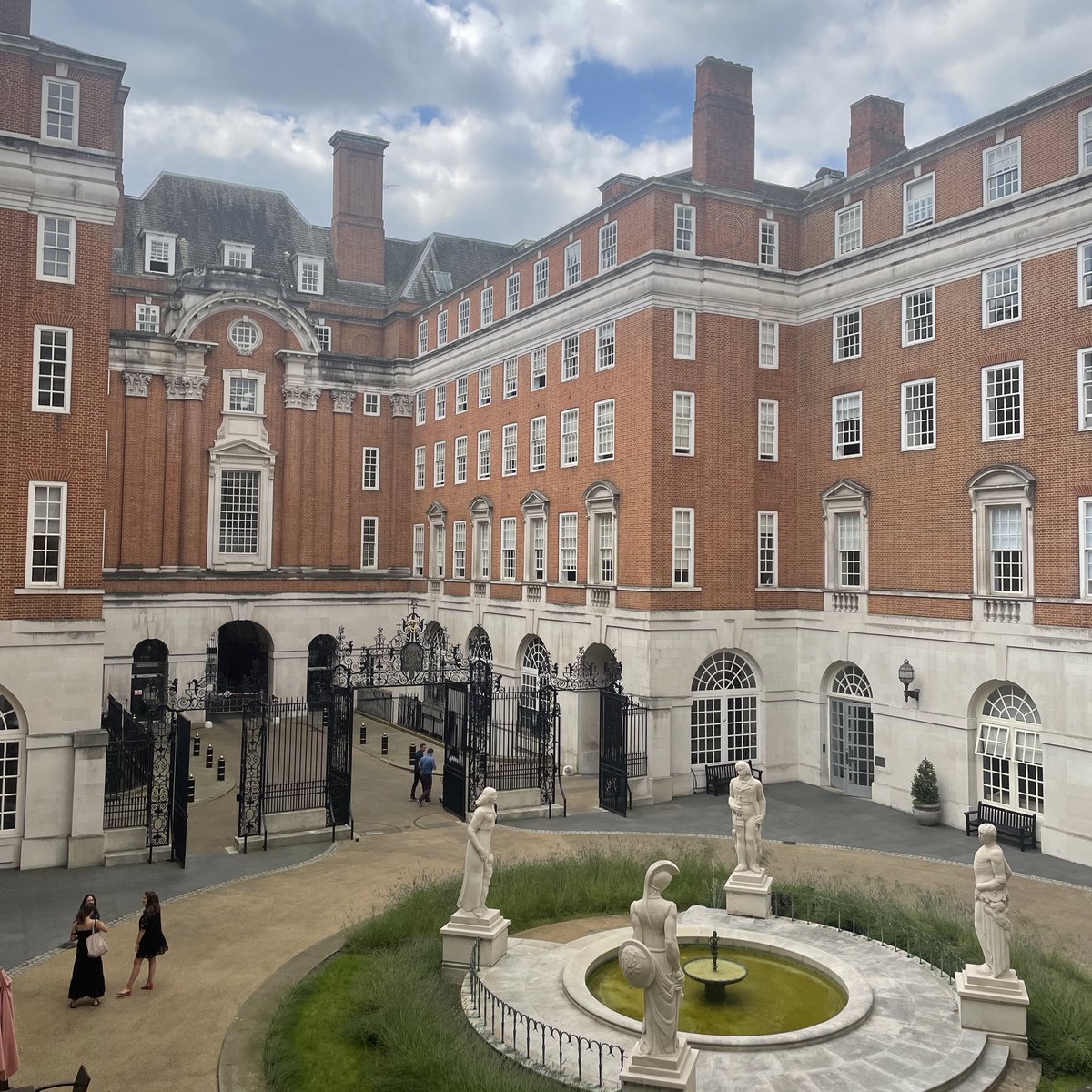 WES1919's tweet photo. The #INWED24 afternoon tea has started! 🥂🍰 and we are delighted to be joined by this year’s  #WE50 Winners, their guests, and supporters of WES, to celebrate the amazing work of Women Engineers 👏🏼 https://t.co/eZK40RuTXh
