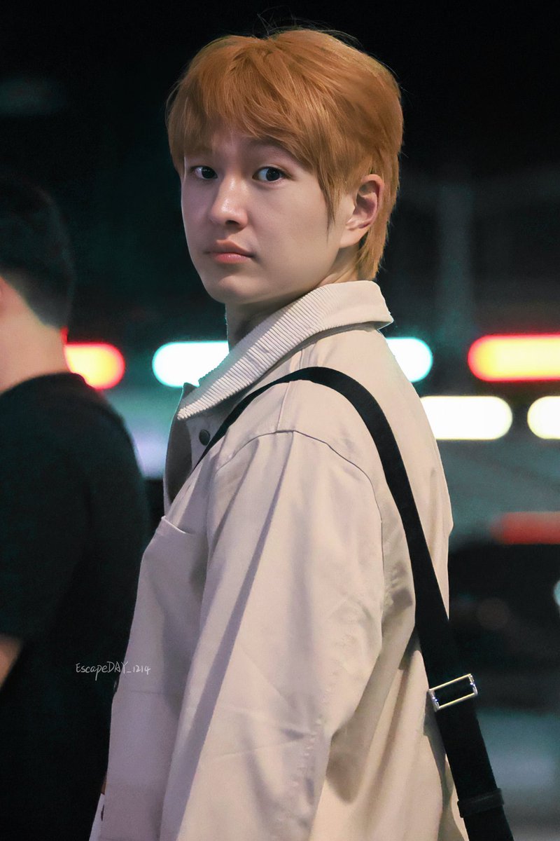 mini_onew's tweet photo. 영화같다,, https://t.co/2bC236lczP