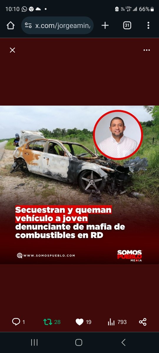 ManuelValdezRD1's tweet photo. Es que el gobierno de @luisabinader ha instalado el terrorismo  en República Dominicana?, No es coincidencia que el martes 18 incendiaran el autobús del COBRADOR @respaillatrd y ahora el auto del joven que interpuso en los tribunales junto al COBRADOR la Mafia de Combustibles. https://t.co/9pzsVBkKlj