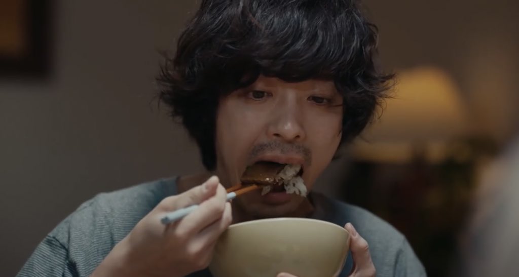 uri_nomemo's tweet photo. 正直に言います。このシーン、ミヤビお母さんがおっきい口開けて食べるのを真似っこしてみた友治少年に見えてかわいさのあまり悶絶してました。
#アンメット https://t.co/e1xFCw04aT