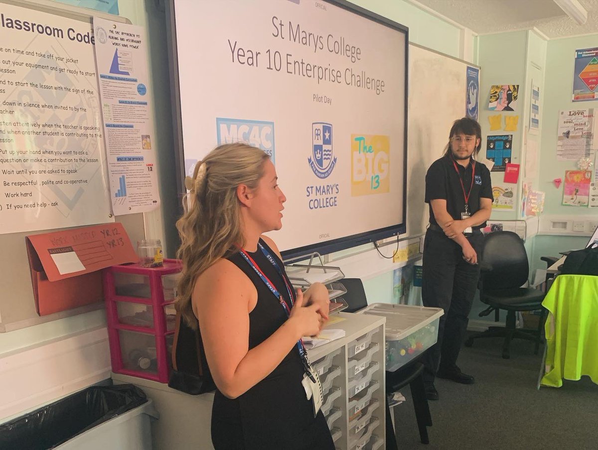 HullsEnterprise's tweet photo. This morning @Hullccnews Youth Enterprise Team held an enterprise session @SMCHull with 2 classes of year 10 students, the @MCFCinHull team have set a challenge and are excited to watch the video pitches the students produce📋📹
#EntEd #enterpriseskills #beyourownboss #Hull https://t.co/XSlyGSf8OZ