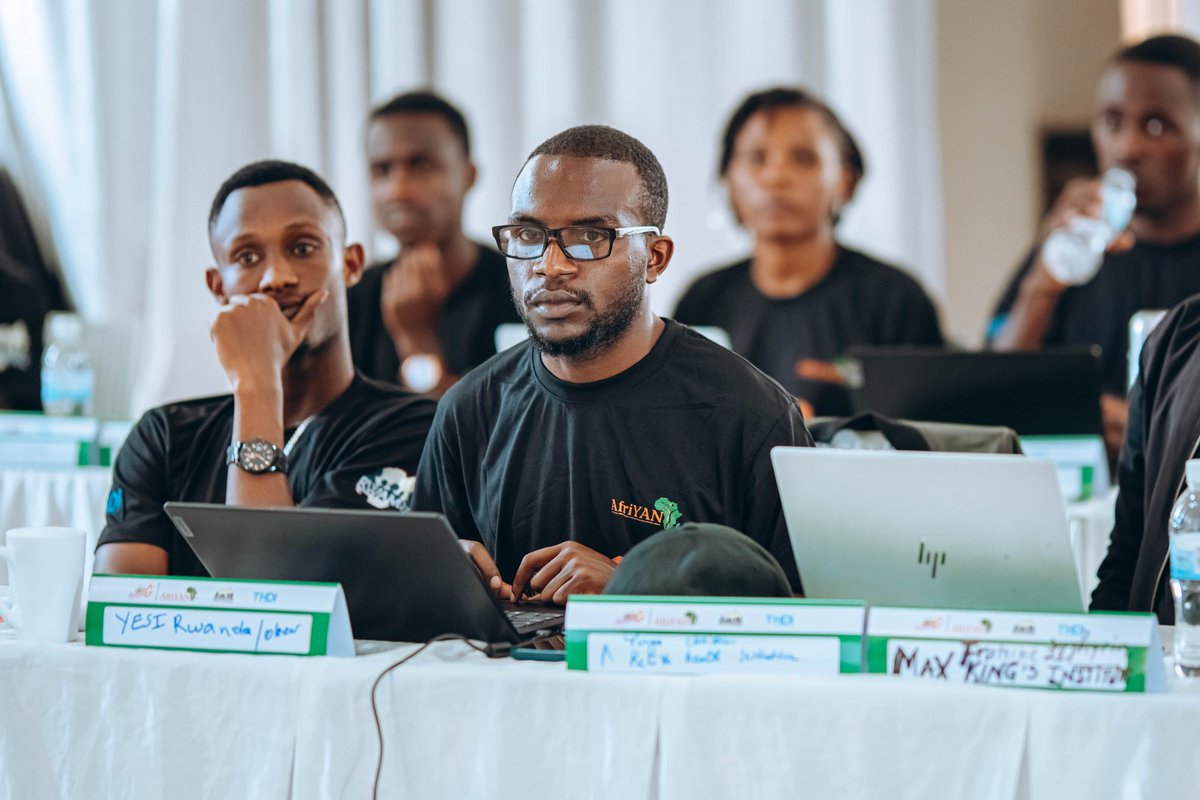 Yesi_Rwanda's tweet photo. We're proud to join other 35 fellow YLO/CSO leaders for a 3-day training on #ILO C190! Together, we're committed to building workplaces free from violence & harassment.
#EndViolenceAtWork
#WeAreGenerationGender
@HDIRwanda @RwandaGender @ilo @JosephRyarasa @DrAdelakin https://t.co/ZTLxSvwSMV