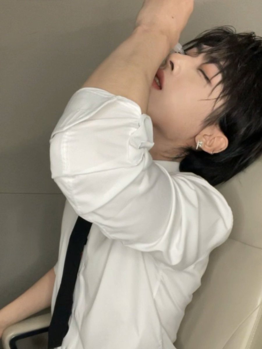 RRRicky__'s tweet image. 오 제발..