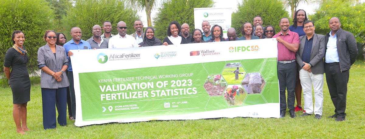 AfricFertilizer's tweet photo. 🌱 @AfricaFertilizer teamed up with 🇰🇪 Kenya's key fertilizer stakeholders to analyze 2023 trade data and apparent consumption. 📊 This will aid in #policy and business decision-making efforts. 🌍

#data #decisionmaking #statistics #fertilizerdata #SubSaharanAfrica #FTWG #Kenya https://t.co/MXof2iJQsl