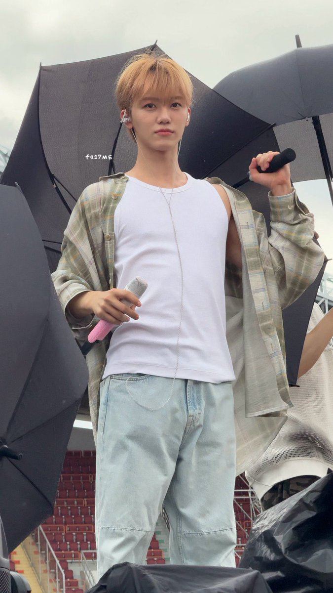 noturpiper's tweet photo. หนูจะเอาอะรัยลุก หน้าอ้อนมาก ㅠㅠ https://t.co/I7MXK8zV08