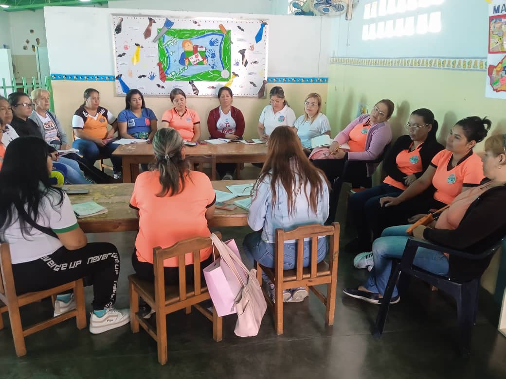 Mesa de trabajo, CEI Rosaira Rangel 📷📷
CONGRESO PEDAGÓGICO INSTITUCIONAL 2023 - 2024 ( FASE III ).  LA ESCUELA  COMO EPICENTRO DE LA CALIDAD EDUCATIVA.