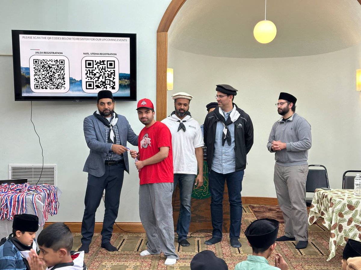 MuslimYouthCol's tweet photo. Alhumdulilah, Columbus Khuddam and Atfal participated in and won positions in many of the regional Ijtema competitions. Columbus also won the award for most participation in educational competitions. May the blessing of Allah Almighty be on all the participants, Ameen! https://t.co/R9Vg8o8z6G