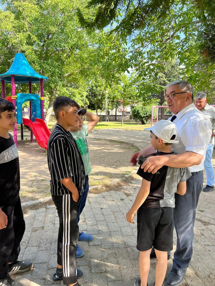 m_ozaskin's tweet photo. Altıgöz Mahallesindeyiz 
Gençlerimizle birlikte yeni projeler üretiyoruz. https://t.co/ibr56tHC1N