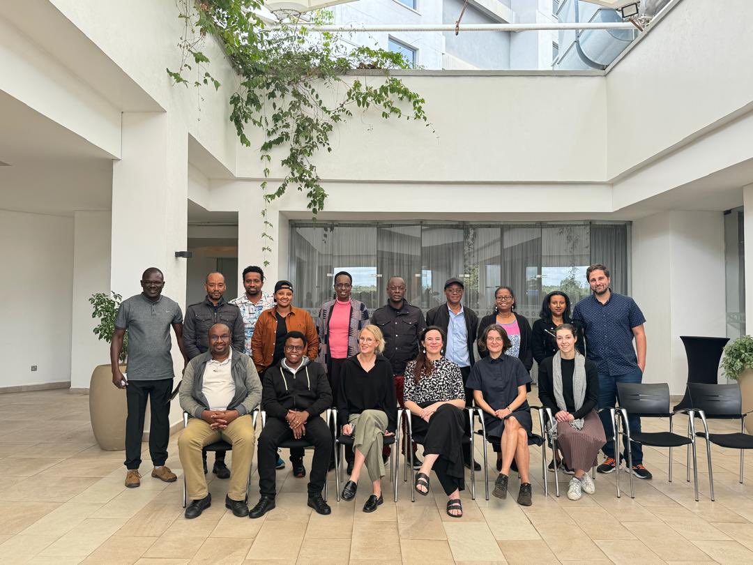 UNDPResilience's tweet photo. From June 19-21, we hosted a dynamic management workshop with @UNDPUganda, @UNDPKenya, @ChoraFoundation, @LPIvoices, and @MESPT_ke. We refined our approach to dynamic management and developed key strategies for scaling our initiatives. #ABCWorkshop https://t.co/yDRrKiuhHs