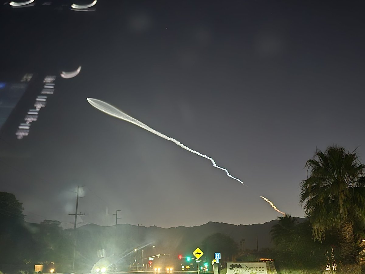DavidsonMLD1's tweet photo. Saw SpaceX launch last night.  Pretty cool! https://t.co/9fgjxddaHB