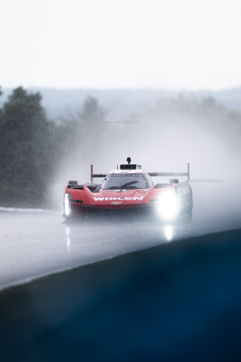 jameypricephoto's tweet photo. That was wild. I love working in the rain. Two weekends in a row with some torrential working conditions. But I loved it. Shame the red flag came out and they took so long to get us going again.  #IMSA https://t.co/LMjVf9LyMV
