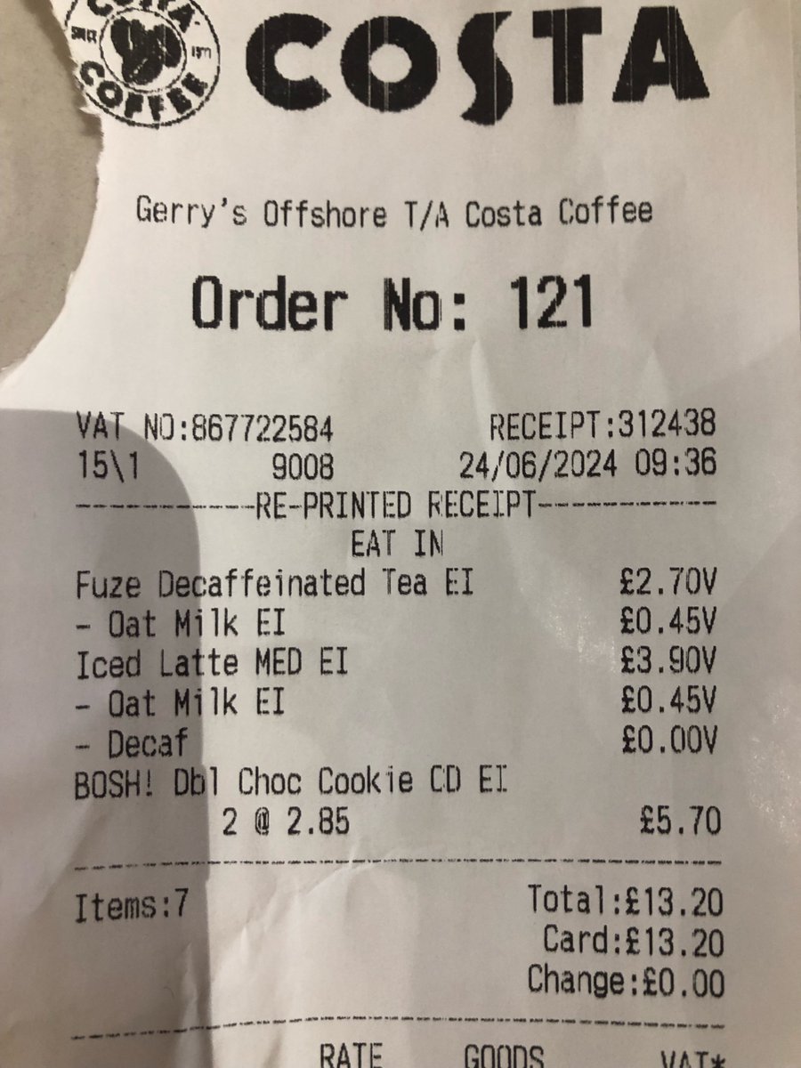Not cool #costacoffee #Costa 
Charging for Oat milk, no mention that the soy is free
#disabilitydiscrimantion #lactoseintolerant #vegan