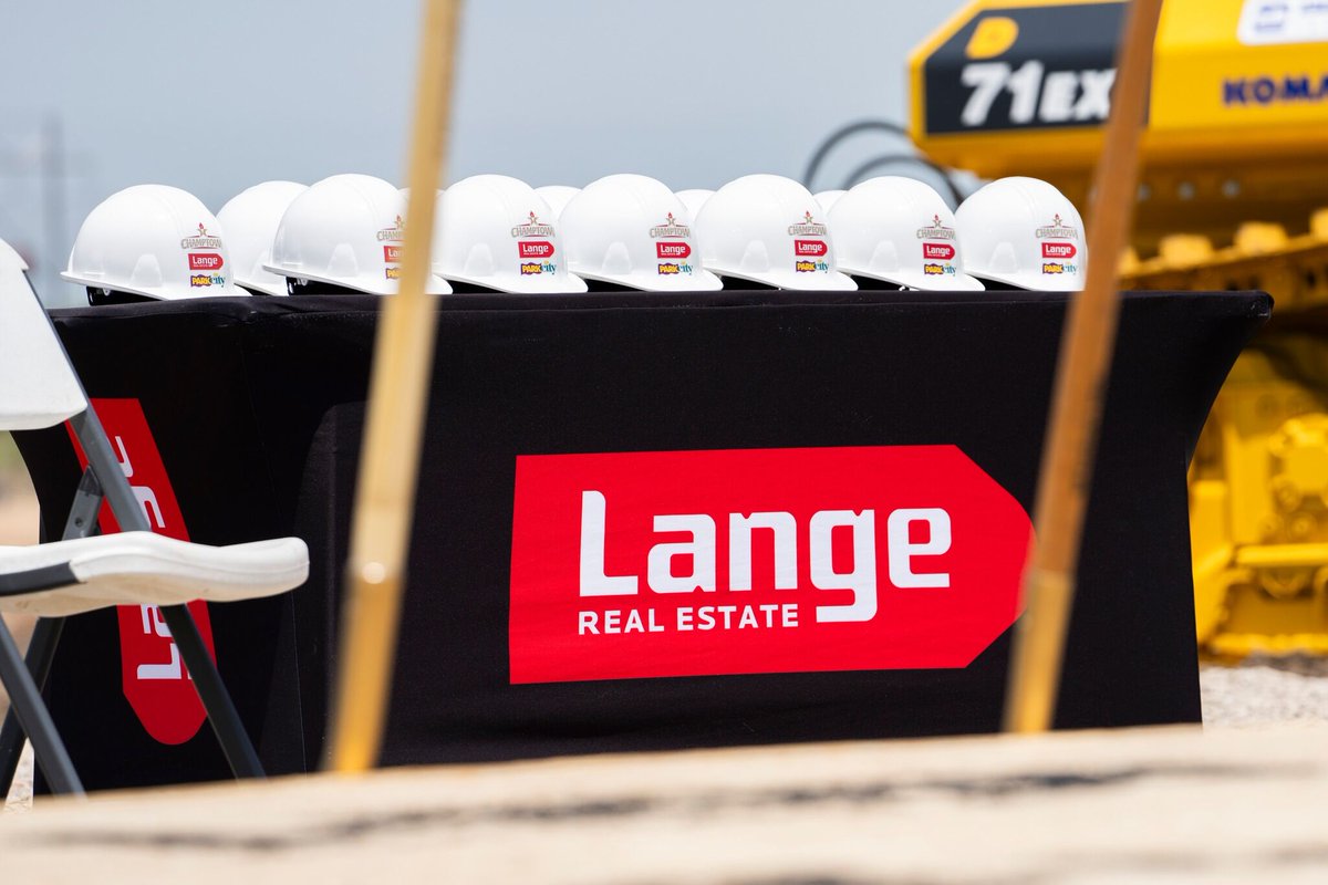 We were honored to officially break ground on our newest commercial development in Park City, KS! Teaming up with the City of Park City and our Champtown development partners, we couldn’t have asked for a better team to bring this vision to life.