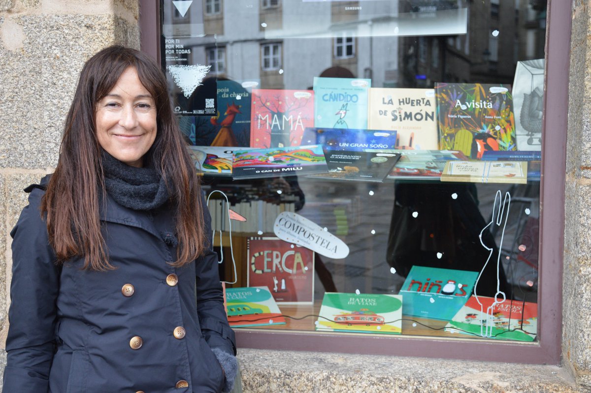KalandrakaEdit's tweet photo. Os autores da colección «Ratos», #XoseManuelGonzalez Oli e a ilustradora arxentina #NataliaColombo, manterán este mércores un encontro para público infantil e familiar, ás 12:30h en @wellslibros #Cangas
Achegádevos e levade os vosos exemplares dedicados!
📌https://t.co/CEx04s3EZb https://t.co/HfnDxzSWOA