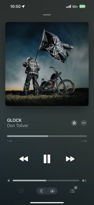 HOLD MY GLOCK WHEN I&rsquo;M IN THE CLUB https://t.co/dkvSdiThyA