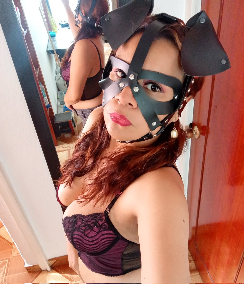 SegiSw's tweet image. Para los que se preguntan como estuvieron mis cumple 🥳? Bueno iniciaron así, con una deliosa cena y la más coqueta máscara qué solo  las manos de @FreyaVts puede hacer y dejarme satisfecha. 💋 Te Quiero Montones  @FDumuzzi 🎉
#FelizCumpleaños #lunesde