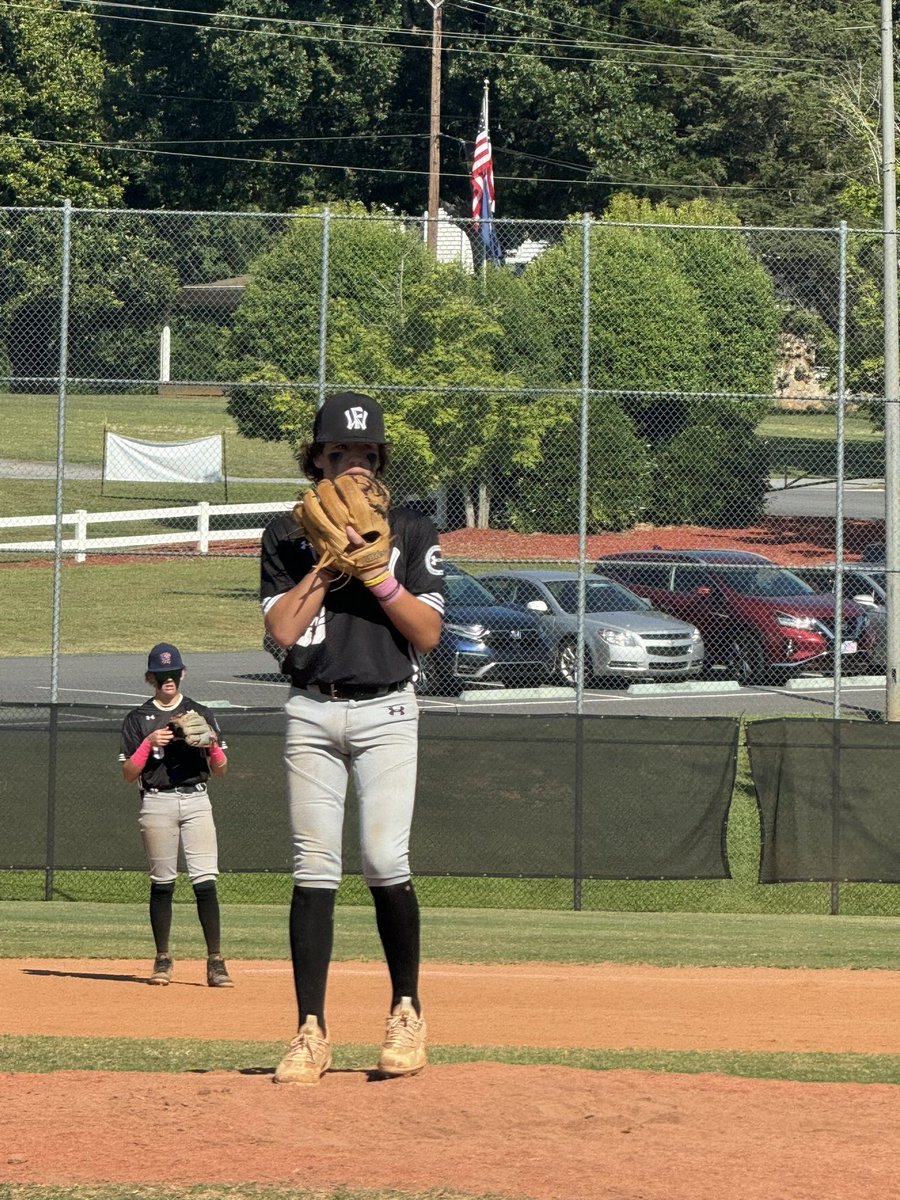 jadongrouse's tweet photo. Felt good this past weekend at a @PSBaseballinc tournament in Greenville, SC. Had 3 hits and 2 RBIs and 3 walks while pitching 3.1 innings and only allowing one walk while topping out at 68. https://t.co/mdw0yi7ztm