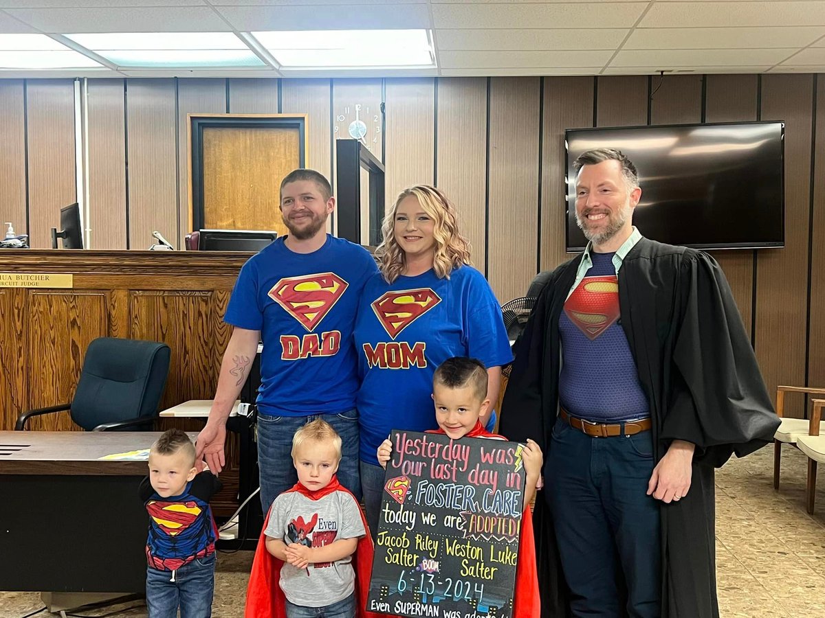 Necco Family tweet media