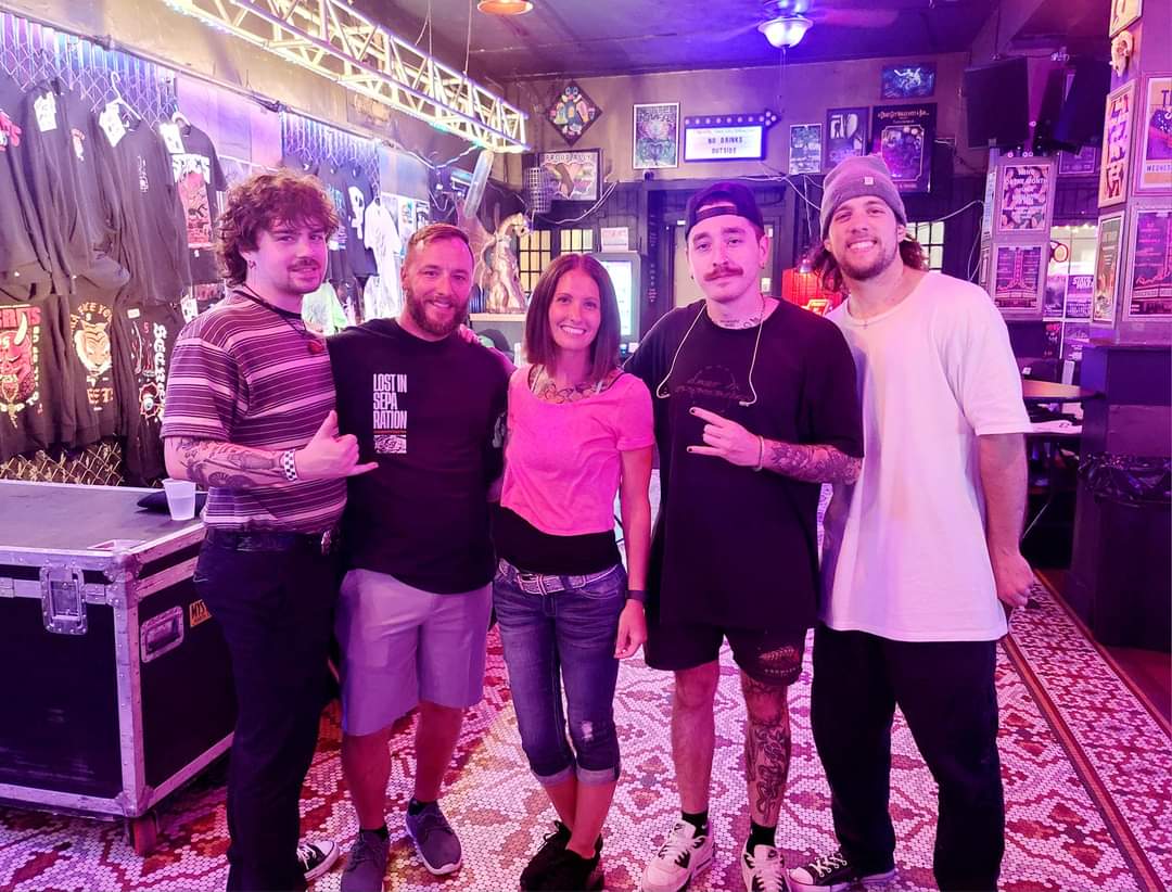 macJBD's tweet image. From the @lostnseparation show last night. I was ripping blinkers and straight up jorkin it. And by it.  Haha, well let's just say "my peanits"