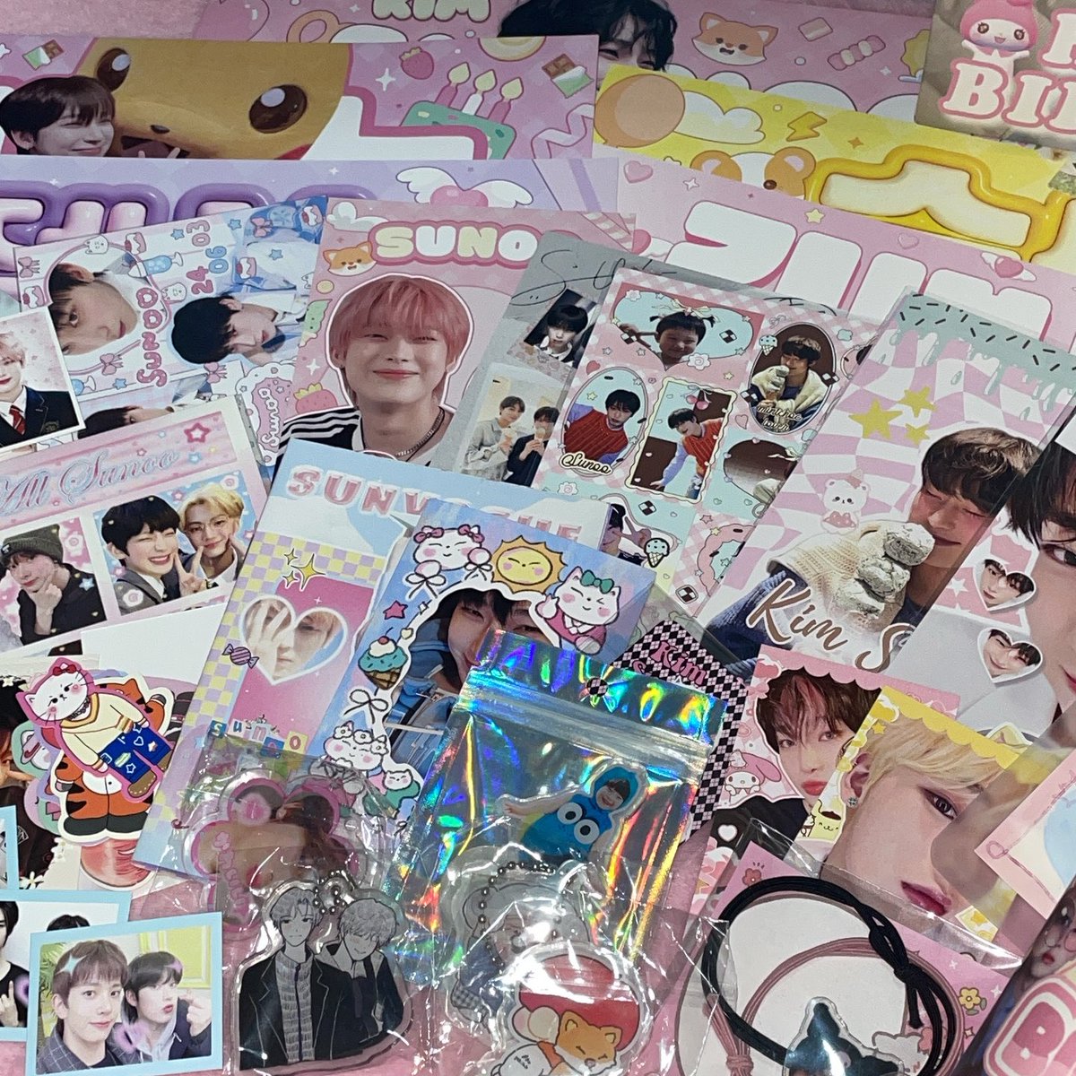 iambooboofxx's tweet photo. ขอบคุณgiveawayน่ารักๆจากทุกคนเลยนะคะ น่ารักมากใจฟูทุกอันเลย🥹🥹🤍 #รีวิวให้คุณตังตัง #rv22snyn #mxjnsrw #รีวิวทอมอ #รีวิวมจว #rvcutiegf https://t.co/esKdroTZpn
